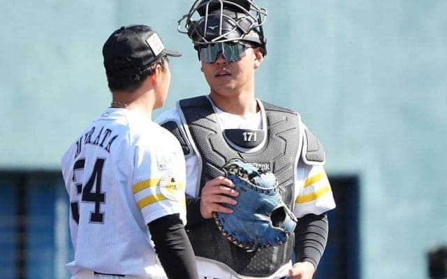 鷹・正捕手のダークホース「全てを出し切りたい」　城島CBOも注目…20歳が示す可能性