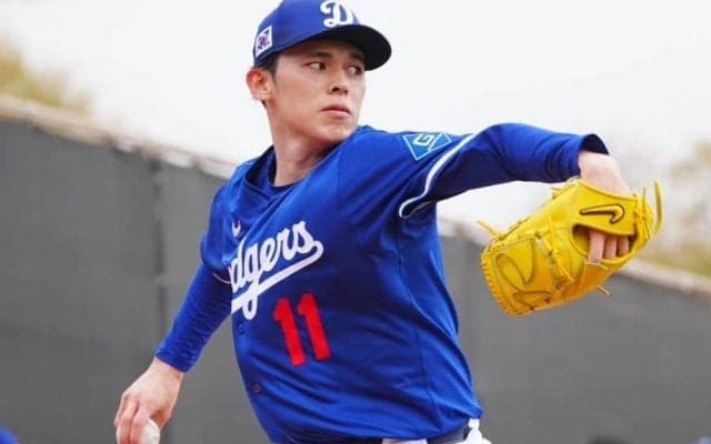 佐々木朗希、大谷＆由伸に“感謝”「助かりました」　緊張のキャンプ…ブルペンに首脳陣熱視線