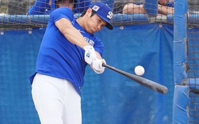 大谷翔平、屋外フリーで衝撃10発　ファン＆報道陣騒然…18スイングで最後は6連発締め