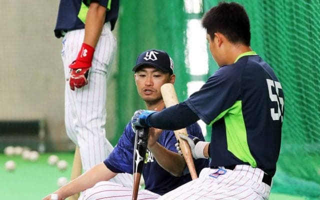 村上宗隆が語る青木宣親「反抗的な態度をとったこともありました。それでも見捨てることなく...」【2024年人気記事】