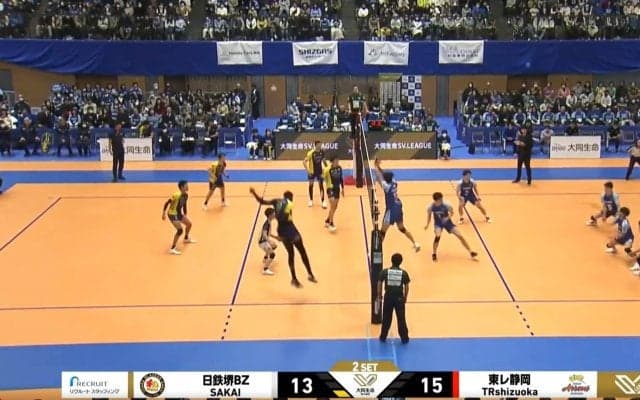 男子バレー、衝撃の破裂音に観客ビビる…アリーナどよめき 最高到達点382cm、破壊力ありすぎスパイクでの珍事