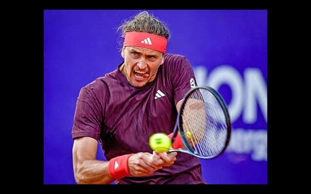  ズべレフ 8強入り「楽しんでる」 