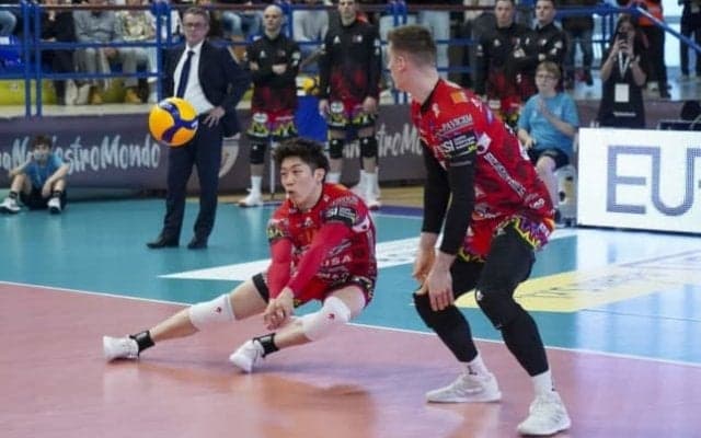 【バレー】石川祐希所属ペルージャ、グロッタッツォリーナに3-1で勝利。「アウェイで満席も楽しめた」　イタリア1部