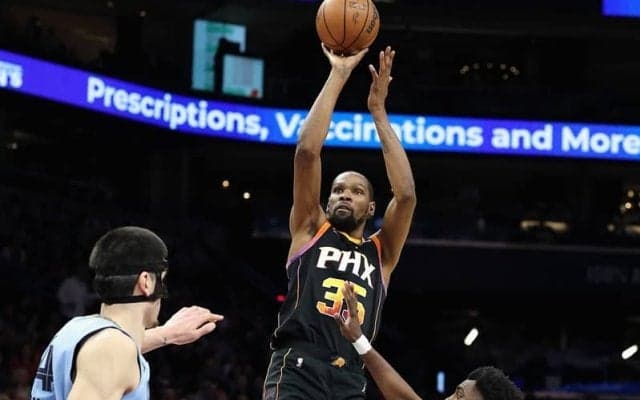 通算3万得点を突破したデュラントが語った「数多くのことを取り入れてきた」2人とは？