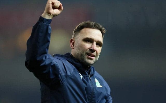 2部残留目指すダービーが昇格PO圏内のブラックバーンから監督引き抜き、クラブOBのユースタス監督が就任