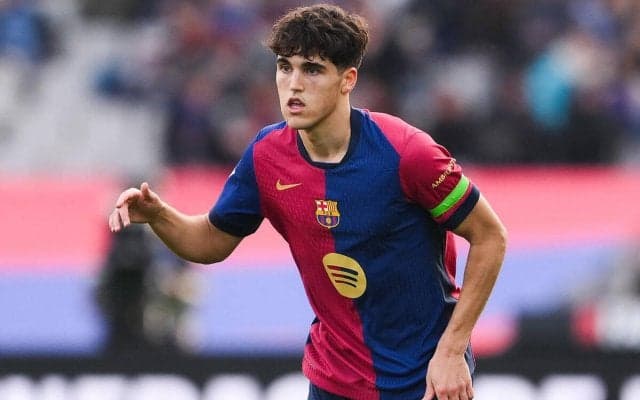 バルセロナが18歳DFクバルシと2029年まで契約延長、デビューから13カ月で60試合に出場