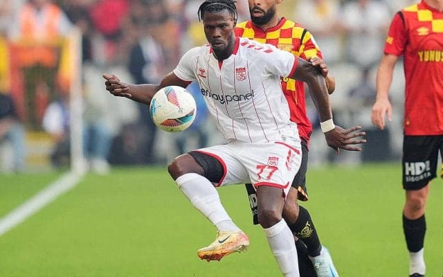 セリエA最下位に沈むモンツァ、セリエAで経験十分の元セネガル代表FWを獲得