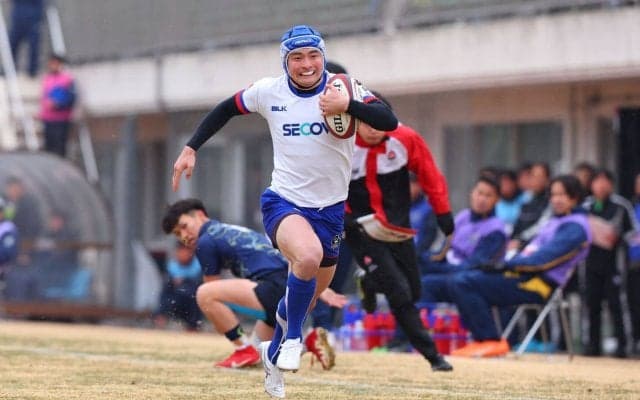 チームの一体感こそが強さの源。スタンドにいる選手たちの声援も受け4連勝へ