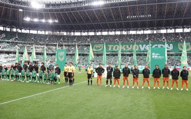 Jリーグ開幕節の最多入場記録を更新！ 28試合で36万186人が来場…国立には5万2541人が来場