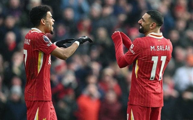 クローザーの遠藤航も存在感示したリバプールが公式戦3戦ぶり白星！　アンフィールドで初の後半シュート0本もウルブスに競り勝つ【プレミアリーグ】