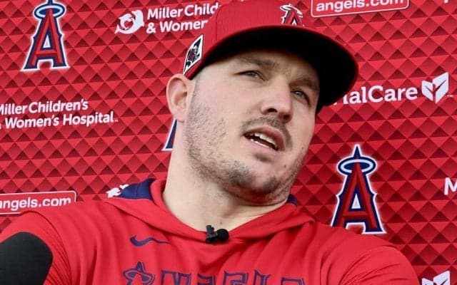 トラウト、中堅→右翼へ本格転向「自分に何が最善か」　球団首脳と会談…33歳が決断