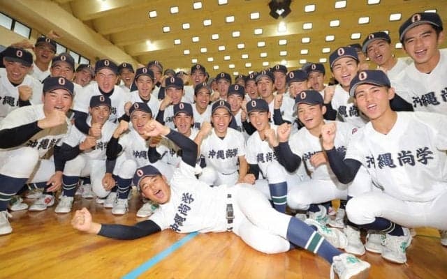 野球熱高い沖縄　センバツ、ダブル選出に喜び　「決勝で対戦を」