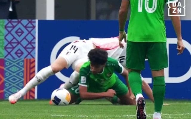 衝撃の執念！ 恐れ知らずの“頭ぶっ込み”に日本代表FWも唖然…「気持ちがすごい」まるで石崎くんだったシリアDFの超絶ガッツプレー【U20アジアカップ】