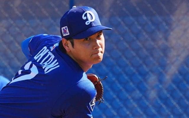 大谷翔平、侍J井端監督の前でブルペン21球　ロバーツ監督は拍手…報道陣＆ファン熱視線