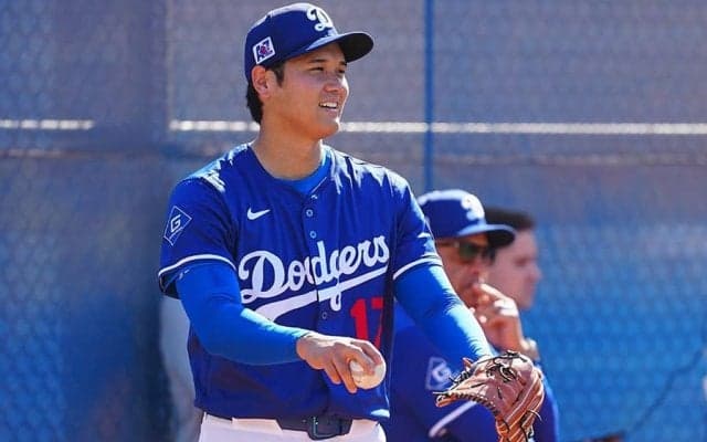 “大谷効果”でチケット爆売れ　日本で広がるメジャー旋風…コミッショナーご満悦