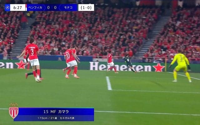 南野拓実の「クロスはなまる！」 “魔法の左足で”決定機演出…高精度センタリングに「タキええやんけ」称賛続々