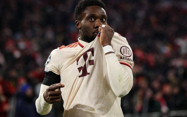 劇的な同点弾でバイエルンがCLベスト16進出、殊勲のDFデイビスは「全体的にしっかり守れていた」