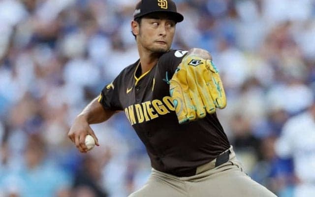 「ユウは慎ましい」ダルビッシュは“因縁”の相手を意に介さず　パ軍GMが「3回確認」差別行為をした選手獲得を支持