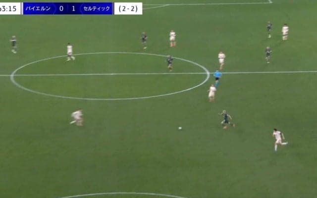 批判殺到！ 前田大然の“ 爆速スピード”を見誤った…「酷すぎる」バイエルンDF陣の“怠慢プレー”がSNSで話題に