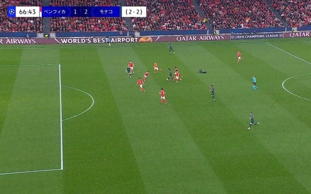 まるでイニエスタ！南野拓実、キレキレドリブル→絶妙ループパス炸裂…決定的チャンスに視聴者熱狂「オシャレパス」「上手い」