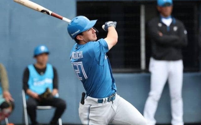 「打球やば」「なにもん？」カナダ出身の25歳育成に“熱視線”　支配下狙う逆輸入の逸材は「スイングが鋭いっすなぁ」