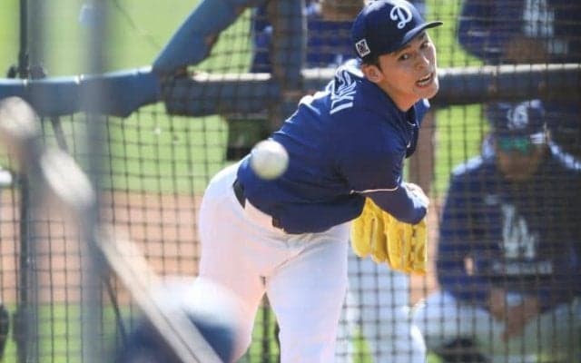 「まだ練習。そこまで気にするものじゃない」佐々木朗希の初ライブBPに現地熱狂も…同僚ベッツは冷静「東京でどうなるかだ」