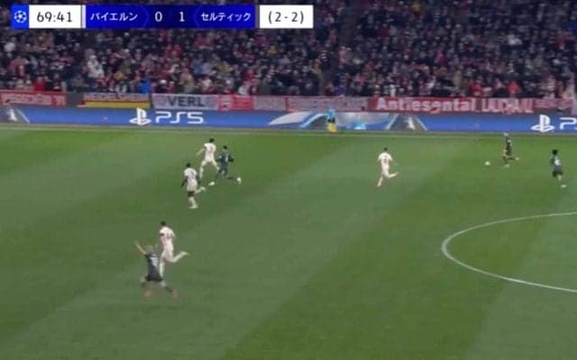 どこから走ってきたんだよ！ 前田大然、50m爆速ダッシュで“弾丸ダイビングヘッド”→すぐ起き上がって50m“鬼プレスバック”「また全速力！」