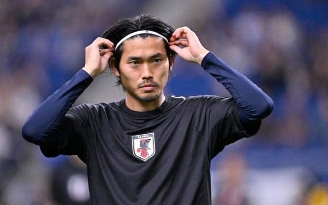 「えもい！」「なんて素敵なストーリー」アヤックス再訪DF町田浩樹の“15年越し”同アングルショットが話題！「可愛いボクは町田選手？」「よく見つけてきたなー」の声