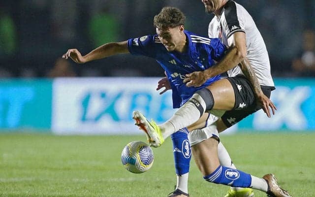 愛媛がクルゼイロからFWアルトゥール・ヴィアナを期限付きで獲得、ブラジル1部で3試合出場