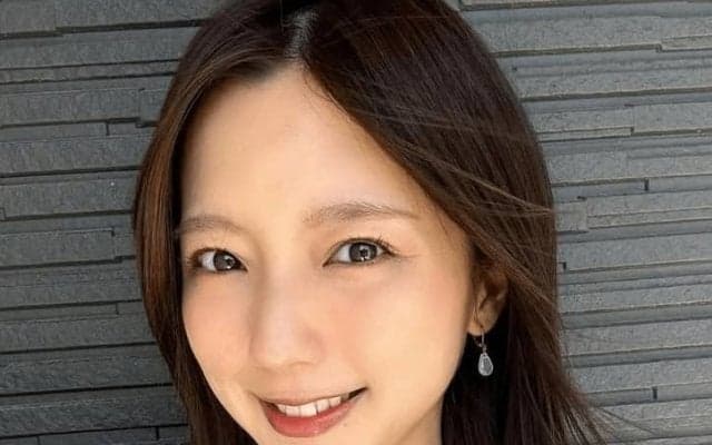 ｢血を受け継いでおる…！｣元サッカー日本代表の鹿島アントラーズMF柴崎岳の美人アイドル妻、我が子への“英才教育”に反響｢ムチムチがたまらない｣