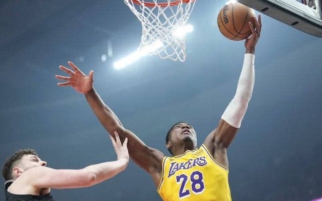 八村塁が今季最多12リバウンド…レブロンとリーブスの2人で72得点、レイカーズは連敗ストップ