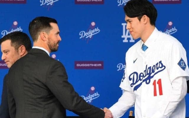 「野球界を壊していると思う？」--ド軍GMが“補強批判”に異論　米番組で唱えた銀河系軍団の「使命」とは