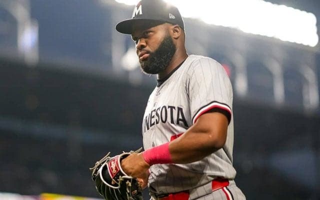 大谷翔平と共闘前にド軍退団…30歳の苦悩　新天地で拒否された18億円契約、続く“試練”