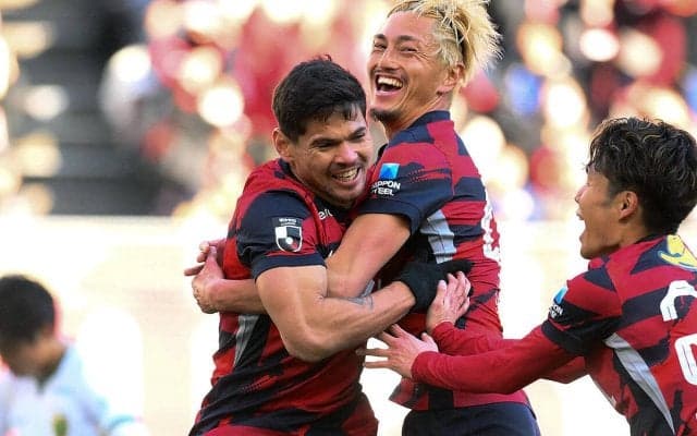 レオ・セアラ＆鈴木優磨のWエースがともに2ゴール！　鹿島がホーム開幕戦で東京Vに圧勝で鬼木新体制初勝利！【明治安田J1】