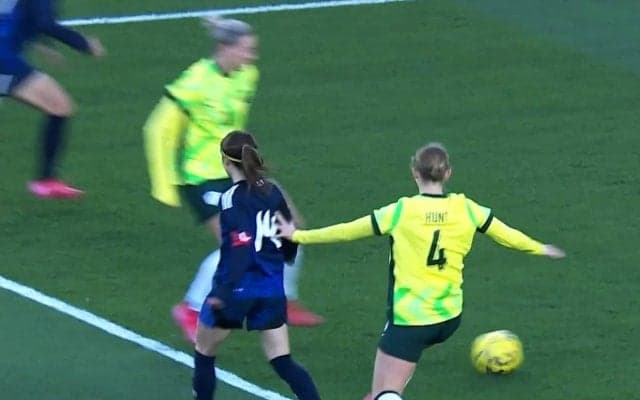 極上！ 長谷川唯が“なでしこのイニエスタやメッシ”だった決定的瞬間「うっま」「センスの塊」バルサ風ゴラッソを演出した“ベルベットパス”が刮目級