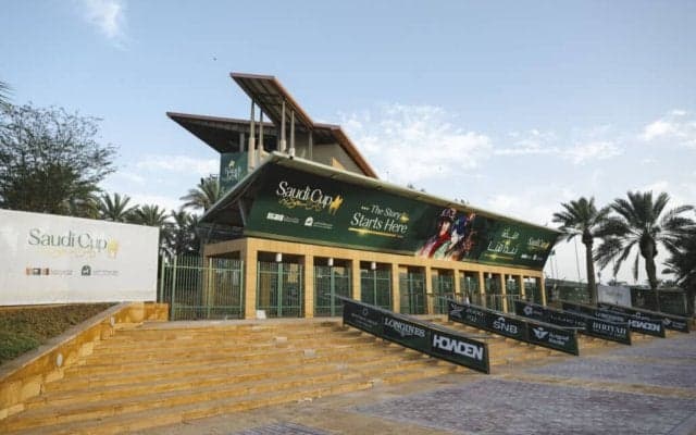 【サウジダービー】日本のシンフォーエバーが逃げ粘るも2着…UAEのゴールデンヴェコマがV