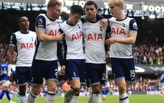 スパーズが今季初のリーグ3連勝！　ソンお膳立てからB・ジョンソン2発など決定力発揮でイプスウィッチ撃破【プレミアリーグ】