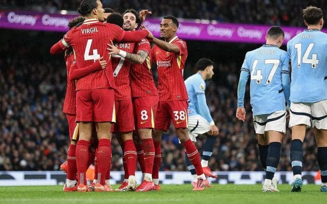 サラー1G1Aのリバプールが王者シティにシーズンダブル達成！　途中出場の遠藤航はドクら曲者を封殺【プレミアリーグ】