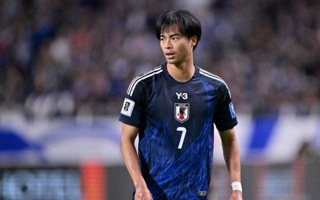 「お得意の絶妙なセンス」ブライトンの日本向け特製グッズにファン困惑！「目がチカチカする」「一周回ってアリかもしんないw」などの声