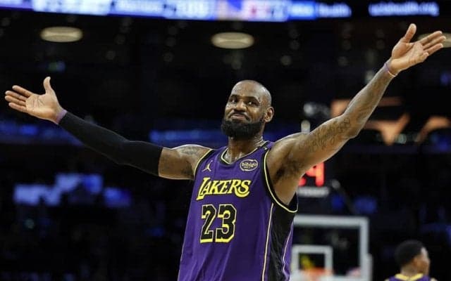 レブロンが3月の超ハードスケジュールに反応「こんなのありえないだろ」