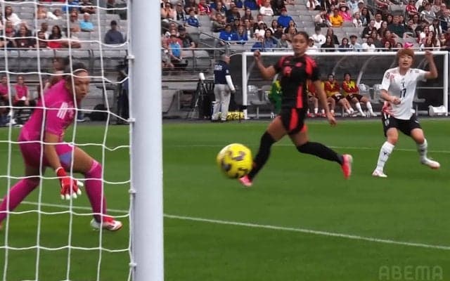 なんだ今のボール…20歳なでしこMFの“魔球ジャイロシュート”に騒然「パンチ効いてる」「うっま」浜野まいかが圧巻キックで２試合連続ゴール