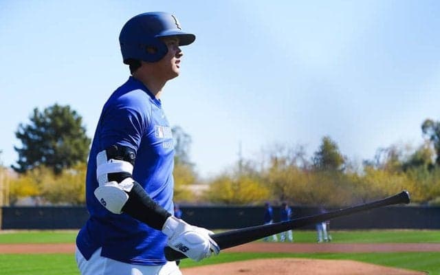 大谷翔平の“コツン儀式”は継続か　すでに話し合い…新コーチ示唆「今年も」