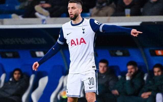 今夏には契約残り1年となるMFベンタンクール、トッテナムは延長に向けた交渉を開始か