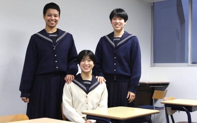 成長の秘けつは止まらないバレー談義？【西川凜、花岡千聡、平野シアラ 金蘭会高 SVリーグ加入組インタビュー（前編）】