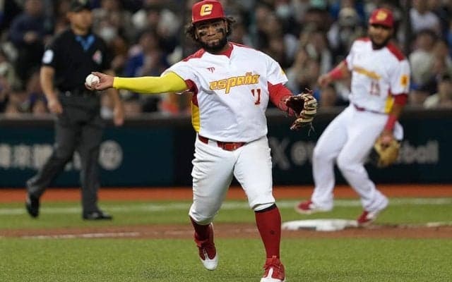 試合中に野手が突然号泣「メンタルが心配…」　絶望の\"連続”は「見ていてつらい」