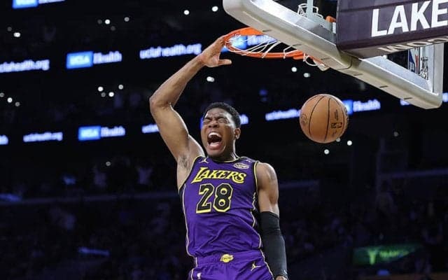 初の古巣対決でドンチッチがトリプルダブル達成…八村は勝負どころでシュートを決めて勝利に貢献