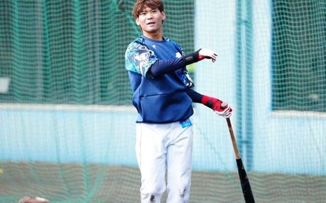 古巣“蹴った”25歳…西武は「有望株拾った」　昨季2軍で.403も戦力外「支配下へGO」
