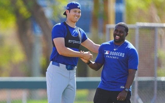 大谷翔平の「新たな一面の開花」　通訳なしでもスラスラ…今までになかった“光景”
