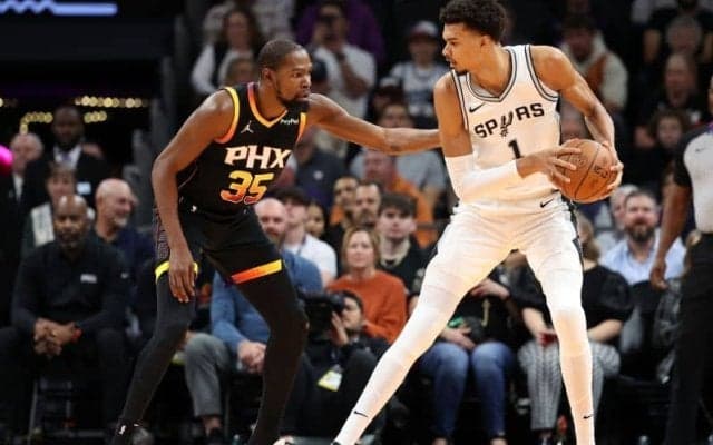 ケビン・デュラント、血栓で離脱のウェンバンヤマにエール「とにかく辛抱するんだ」