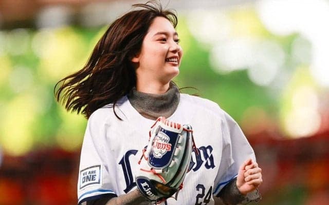 黒髪美女の降臨で完成する「左腕王国」　さらりの一投…ファン歓喜「勝利の女神」